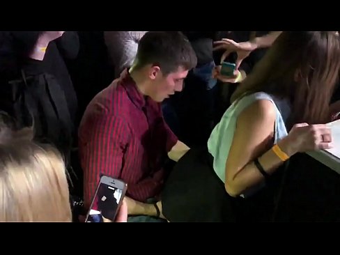 ❤️ Tinuod nga sekso sa usa ka nightclub sa Russia. Ang 18-anyos nga Ruso nga babaye sa anus ug puwerta nakighilawas sa usa ka nightclub ️❌ Porno sa amon ceb.shufflesex-com.ru ❌️
